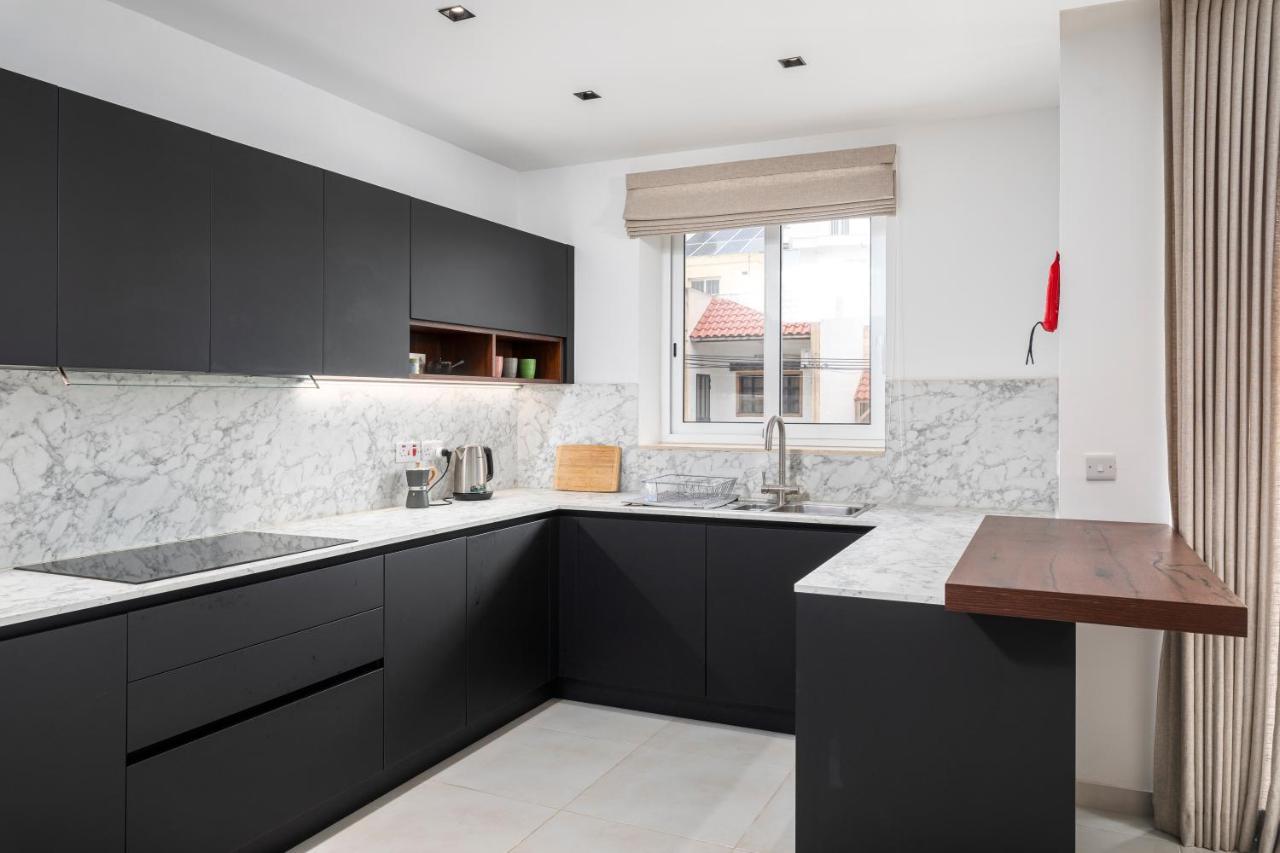 Modern 3Br Stylish Apartment With Large Balcony - Close To St Julians And St Georges Bay Is-Swieqi ภายนอก รูปภาพ