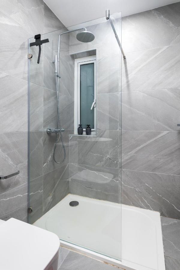 Modern 3Br Stylish Apartment With Large Balcony - Close To St Julians And St Georges Bay Is-Swieqi ภายนอก รูปภาพ
