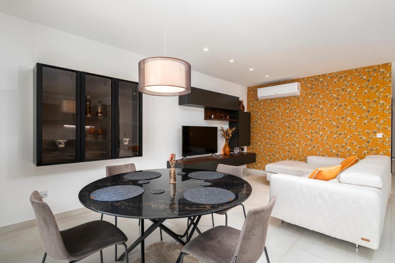 Modern 3Br Stylish Apartment With Large Balcony - Close To St Julians And St Georges Bay Is-Swieqi ภายนอก รูปภาพ