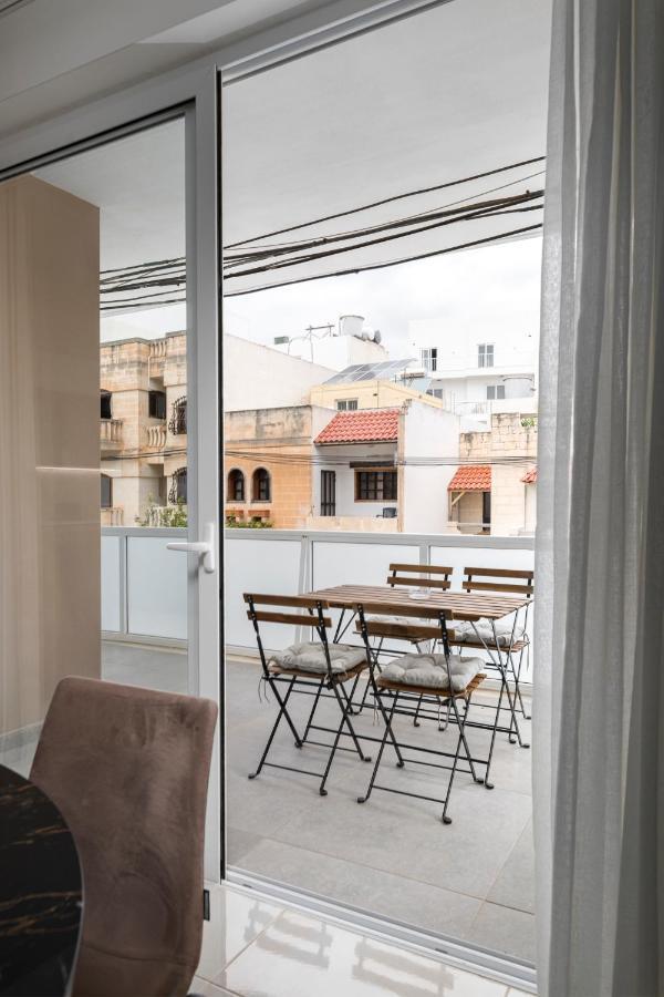 Modern 3Br Stylish Apartment With Large Balcony - Close To St Julians And St Georges Bay Is-Swieqi ภายนอก รูปภาพ